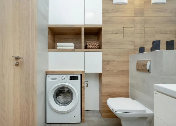 One Bedroom Nadodrze With Free Garage By Renters Apartment *