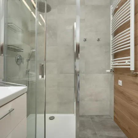 Апартаменты One Bedroom Nadodrze With Free Garage By Renters *