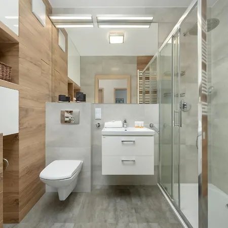 One Bedroom Nadodrze With Free Garage By Renters *