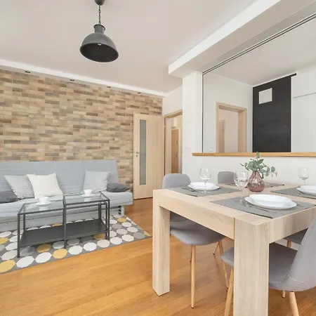 One Bedroom Nadodrze With Free Garage By Renters Апартаменты