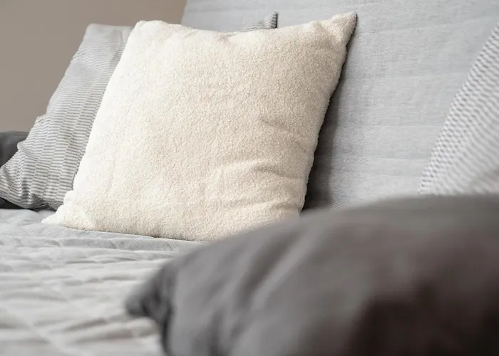 One Bedroom Nadodrze With Free Garage By Renters 아파트 *