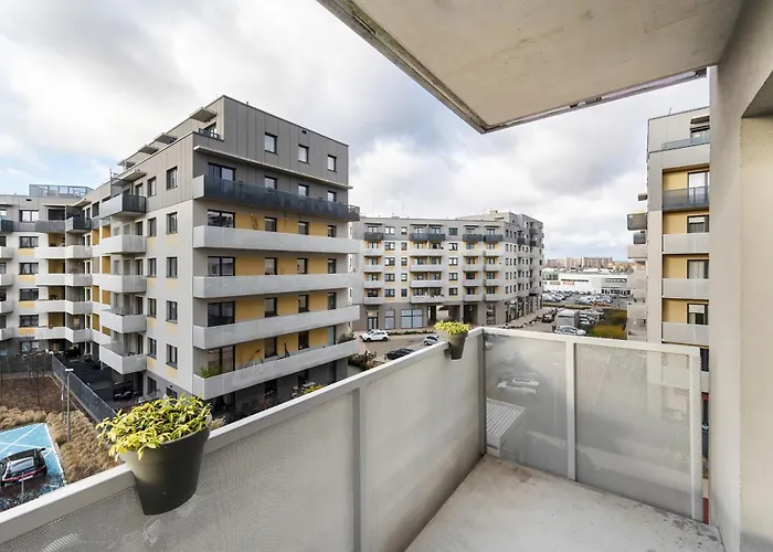 One Bedroom Nadodrze With Free Garage By Renters * 브로츠와프